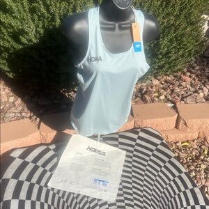 HOKA W Tank Top-serial#:1135050/CLDB-ice water color-XS-used once with a tag+bag